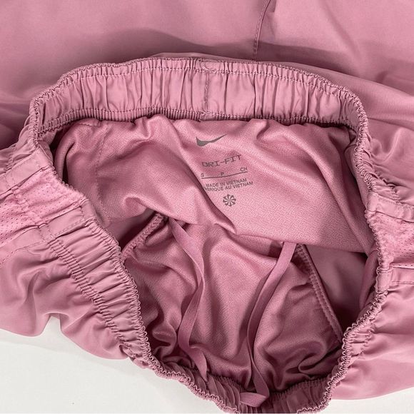 Nike DRI-Fit Tempo Running Shorts 3” - S - Picture 14 of 16